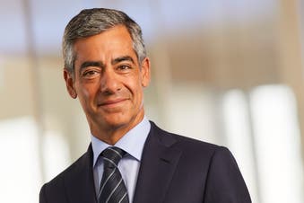 «Many empirical studies indicate how inefficiencies creep into an organization when it goes from a focused business to a conglomerate like ABB.»: David Samra.Photo: (zvg)