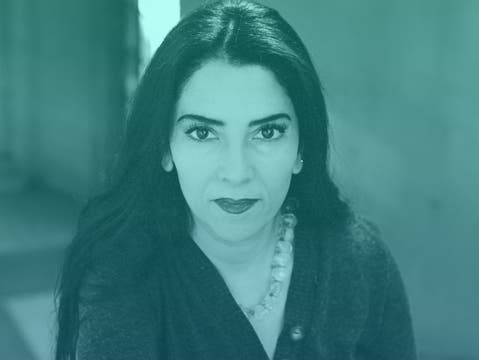 Myret Zaki a débuté comme analyste junior dans une banque privée genevoise en 1997, où elle a appris les bases de l'analyse actions. En 2001, elle rejoint le quotidien « Le Temps », où elle dirige le service financier pendant neuf ans. Lorsque la crise financière a éclaté en 2008, elle a écrit le livre d'investigation «UBS on the Edge of the Abyss», pour lequel elle a reçu le Prix suisse de journalisme. En 2010, elle passe à « Bilan » ; Zaki a été rédacteur en chef du magazine de 2014 à 2019. Entre 2010 et 2016, elle a écrit trois autres best-sellers sur le secret bancaire, la fin du statut de réserve du dollar et la montée du système bancaire parallèle. Zaki est titulaire d'un BA en Sciences Politiques de l'Université Américaine du Caire et d'un MBA de la Business School de Lausanne.