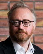 Russell Napier is author of the Solid Ground Investment Report und co-founder of the investment research portal ERIC. He has written macroeconomic strategy papers for institutional investors since 1995. Russell is founder and director of the Practical History of Financial Markets course at Edinburgh Business School and initiator of the Library of Mistakes, a library of financial markets history in Edinburgh.