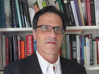 «Если вы строите что-то бесполезное, что стоит вам 100, и вы кладете это на свой баланс и говорите, что теперь вы богаче на сумму 100, вы обманываете себя. Это ничего не стоит»: Майкл Петтис.