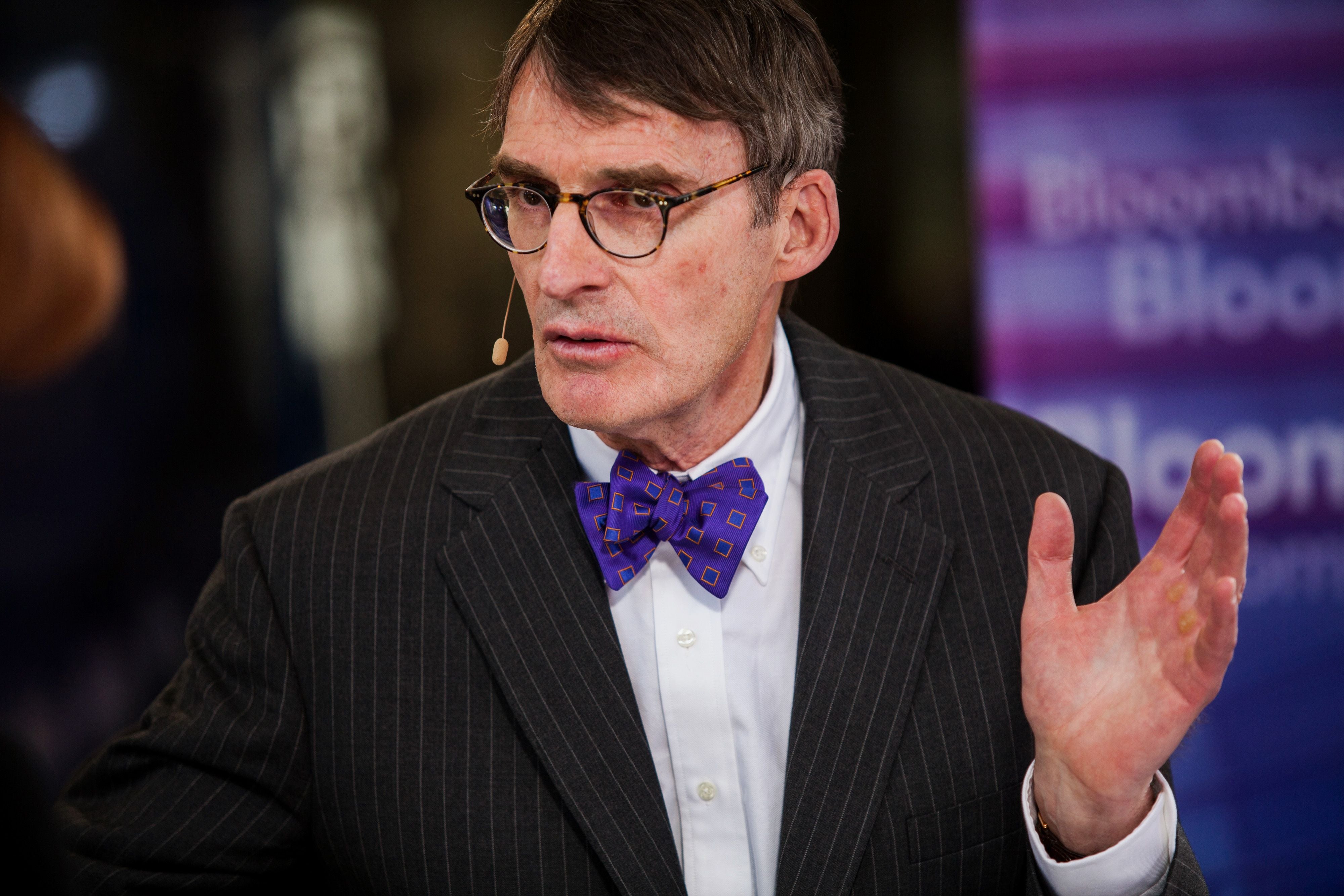 «I’m worried about the burden of debt that has accumulated, facilitated and even encouraged by exceptionally low interest rates over the past decade and a half»: Jim Grant. (Bild: Bloomberg)