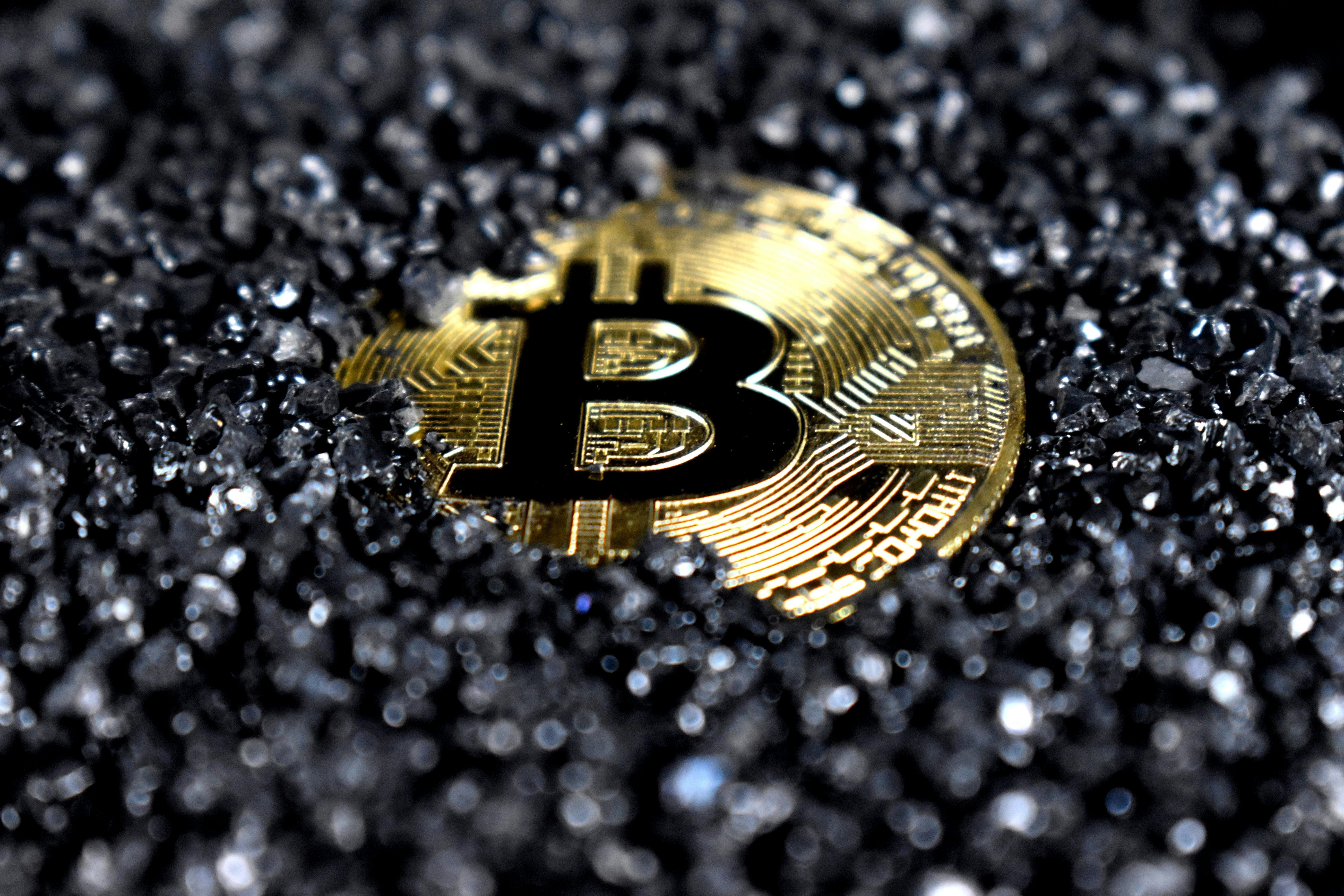 Bitcoin weakness: What investors need to watch out for now