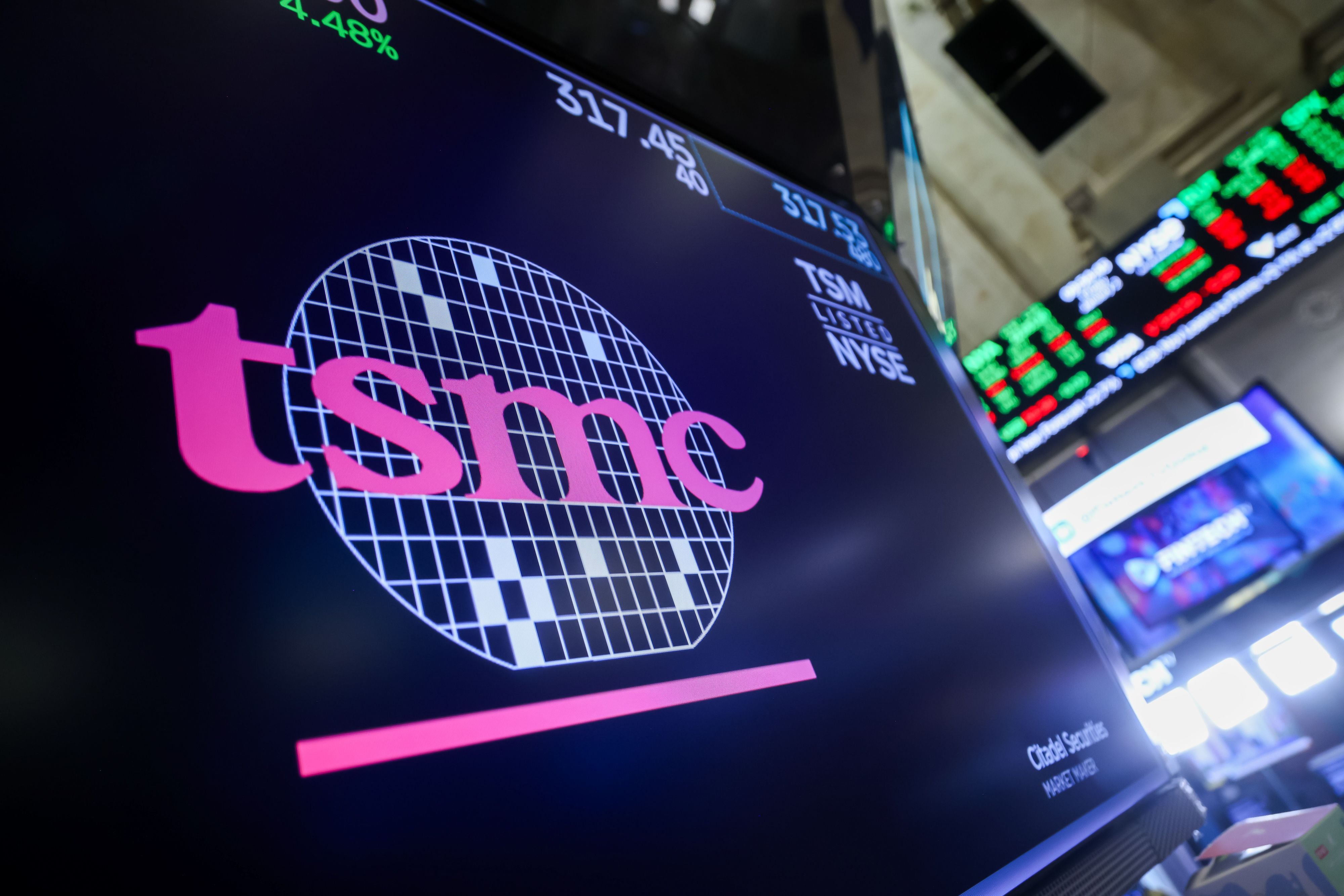 ASML and TSMC: AI Chip Production Is in Full Swing