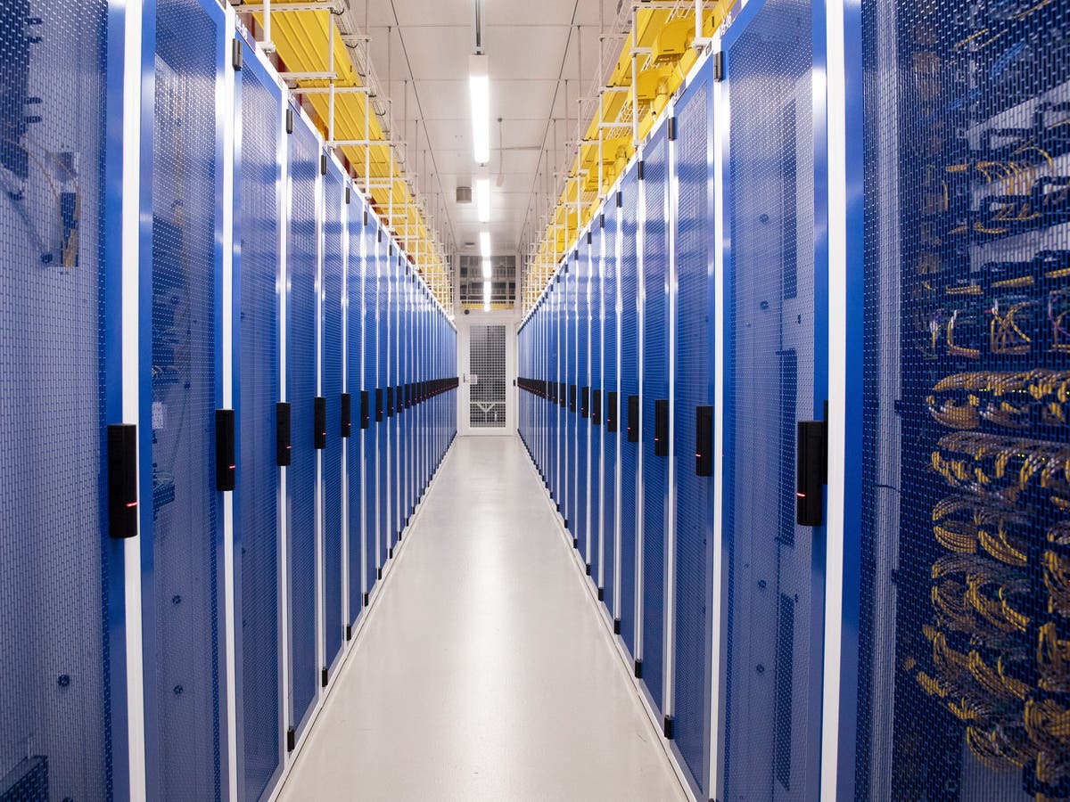 A Risky Chase for Records on the Stock Markets