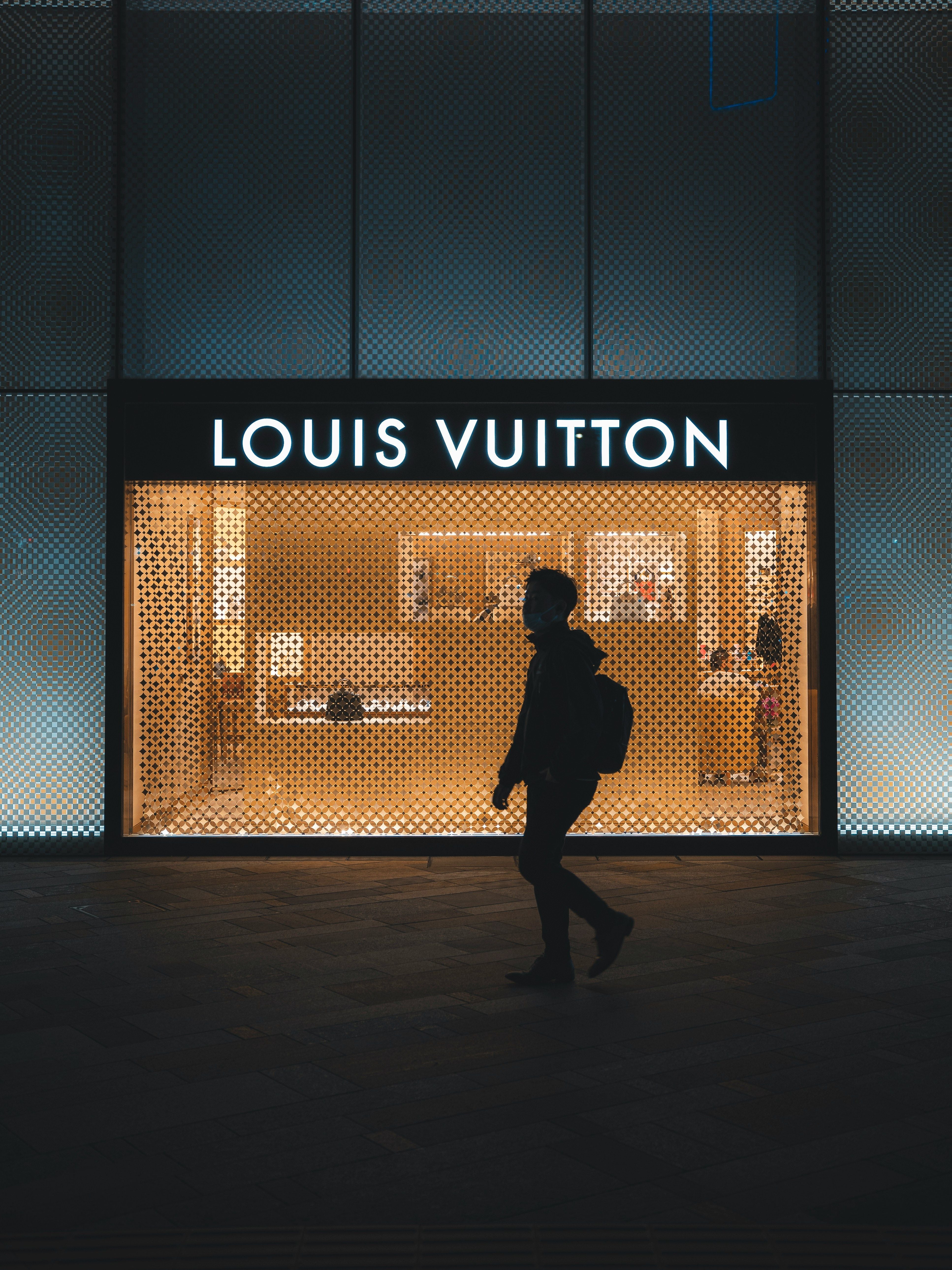 No recovery in sight: The European luxury industry is under pressure