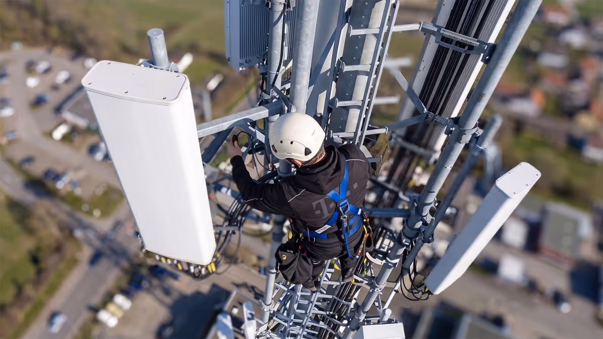 Deutsche Telekom: Activist Elliott wants higher payouts with cuts at ...