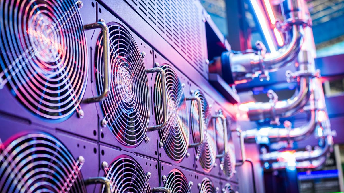 The data center business: How much growth is already priced in?