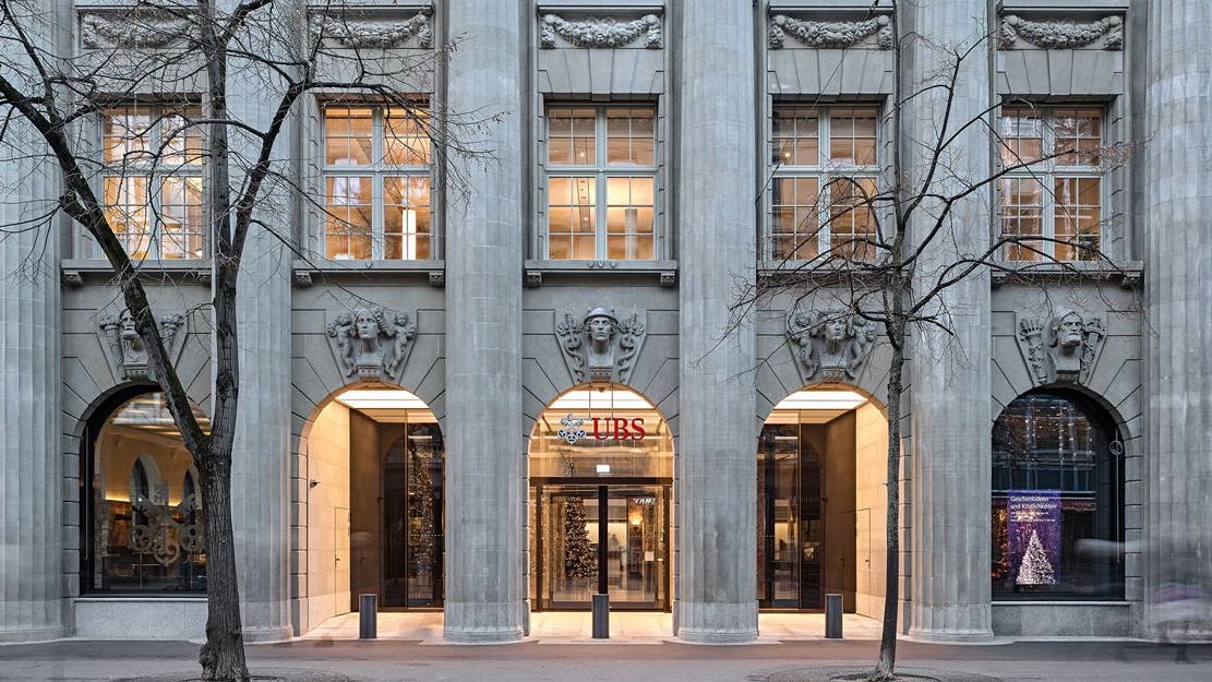 UBS benefits from geographical and political diversification